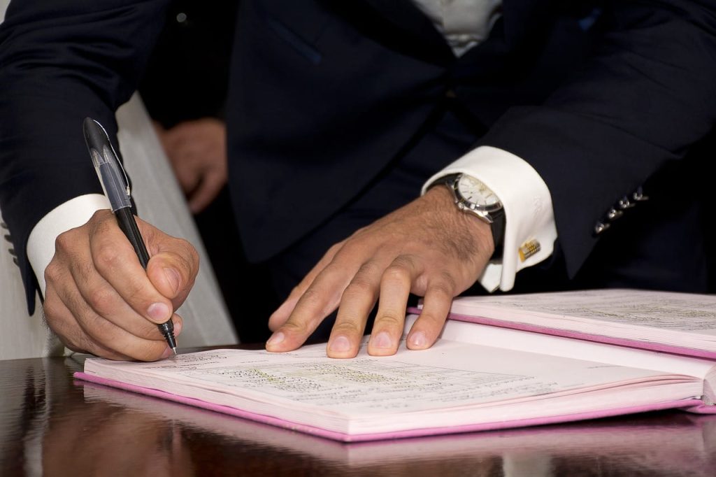 Symbolic contract signature.