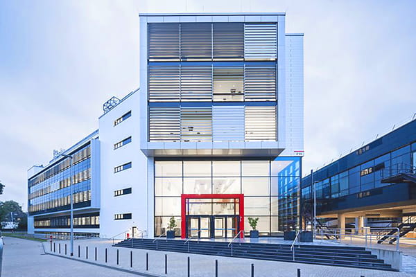 An exterior shot of the "Inspiration Center Düsseldorf".
