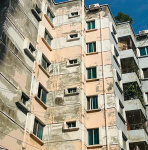 Image 01: Climate-induced degradation of exterior coatings